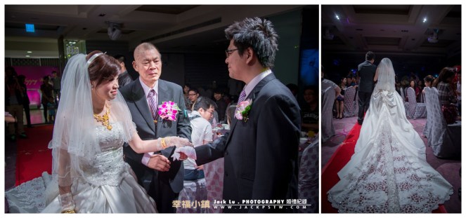 父親把新娘交給新郎,新娘最想看的畫面自己進場的白紗的畫面