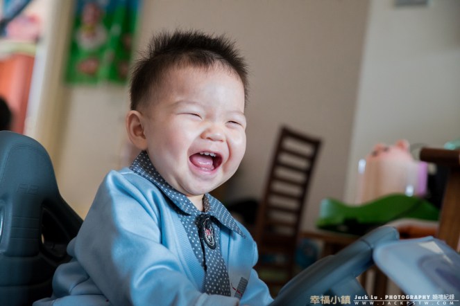 最自然下拍攝出來的寶寶照
