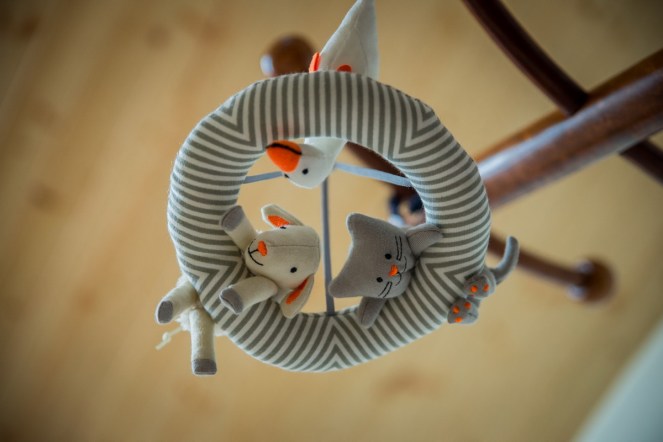 Chloe說這是掛在小baby的床上讓他看的