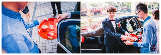 到處飯店門口,年輕男晚輩捧著蘋果開車門請新郎下車 到處飯店門口,年輕男晚輩捧著蘋果開車門請新郎下車