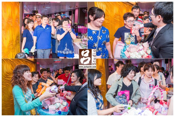 新郎好大方一直塞東西給賓客