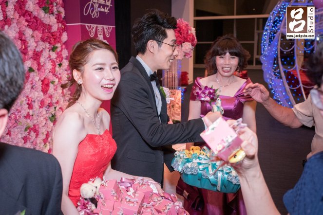 高雄展覽館海景宴, 婚禮攝影師, 無敵海景宴會廳, 高挑無柱婚宴廳