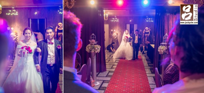 新娘父親牽的Angela走在紅地毯 新娘父親牽的Angela走在紅地毯