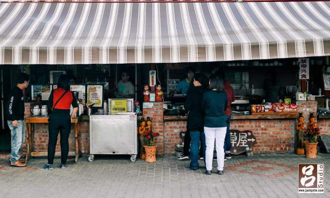 點餐區,如果沒訂位要先找到位子點完餐來這邊結帳