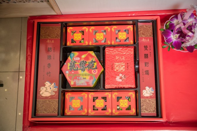 禮香、禮炮、禮燭(囍餅公司提供)