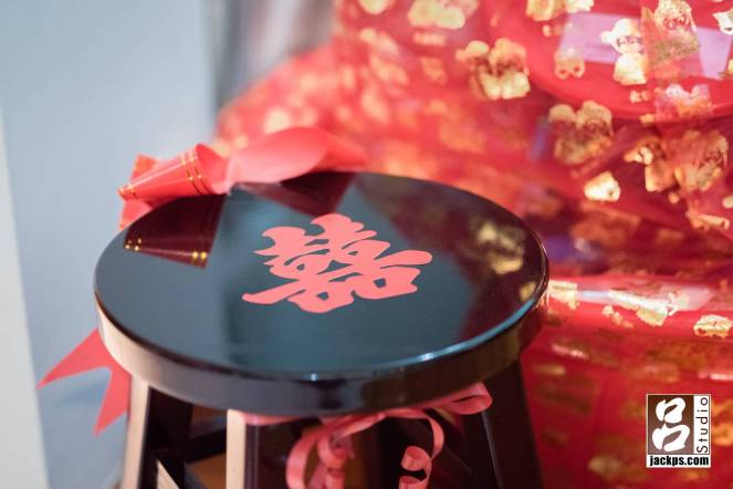 新娘嫁妝之一:板凳