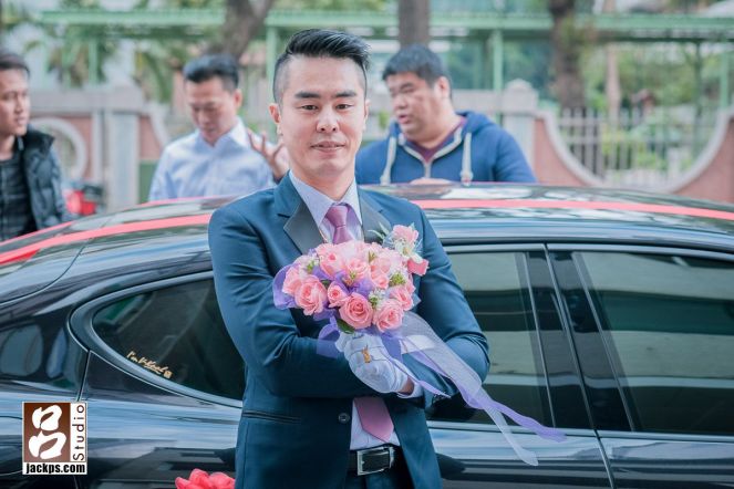 新郎與保時捷Porsche Panamera 