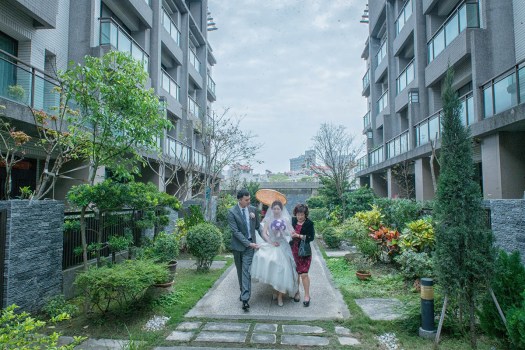 新娘出家門照片 新娘出家門照片