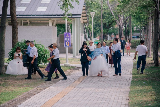 參加集團婚禮新人