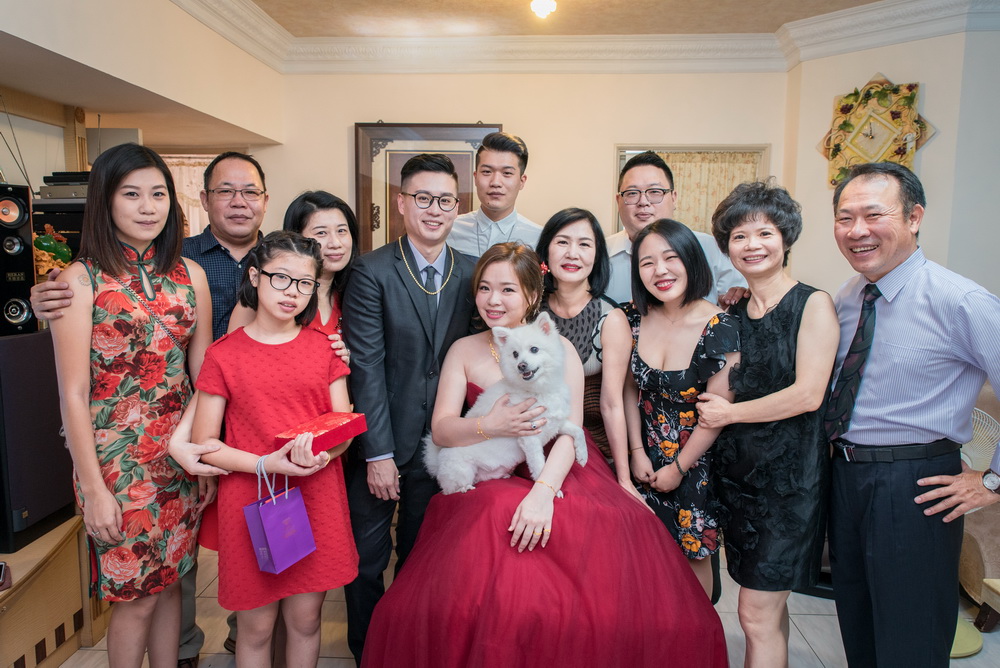 參加訂婚的全部親友合照
